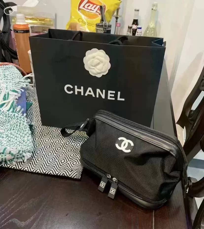 Совершенно новый не используется Chanel CHANEL счетчик для отправки подарков, супер может быть загружен косметичка