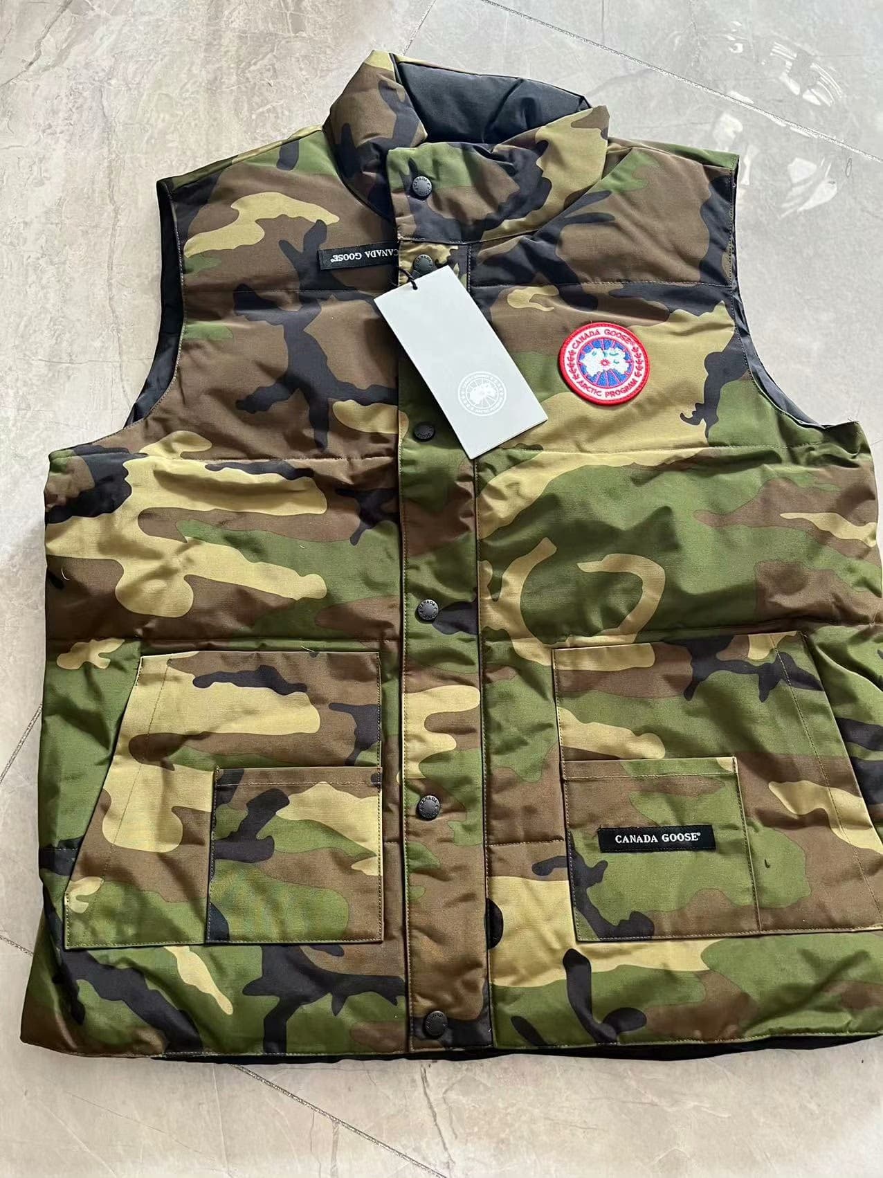 Совершенно новый жилет из канадского гусиного пуха Canada Goose на классическом гусином пуху для мужчин и женщин