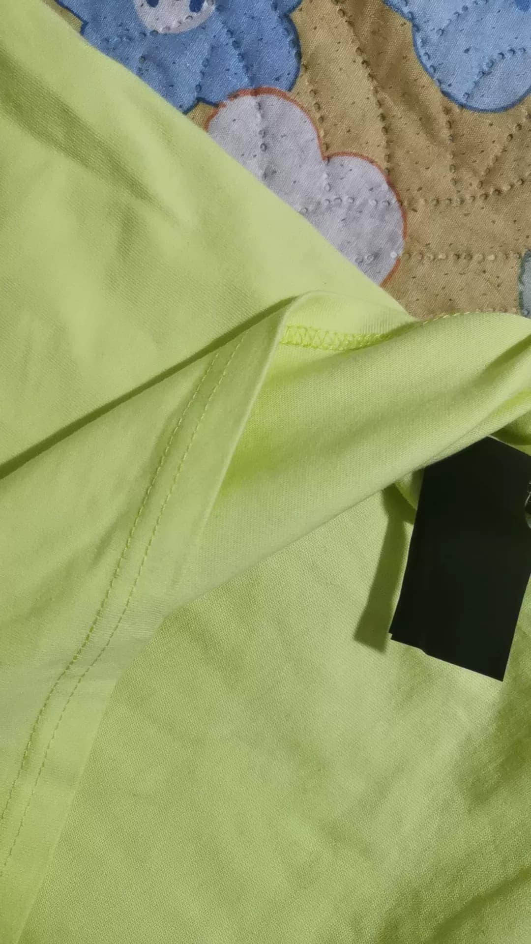 Совершенно новая флуоресцентная зеленая футболка Vetements ограниченной серии с принтом “VETEMEN"