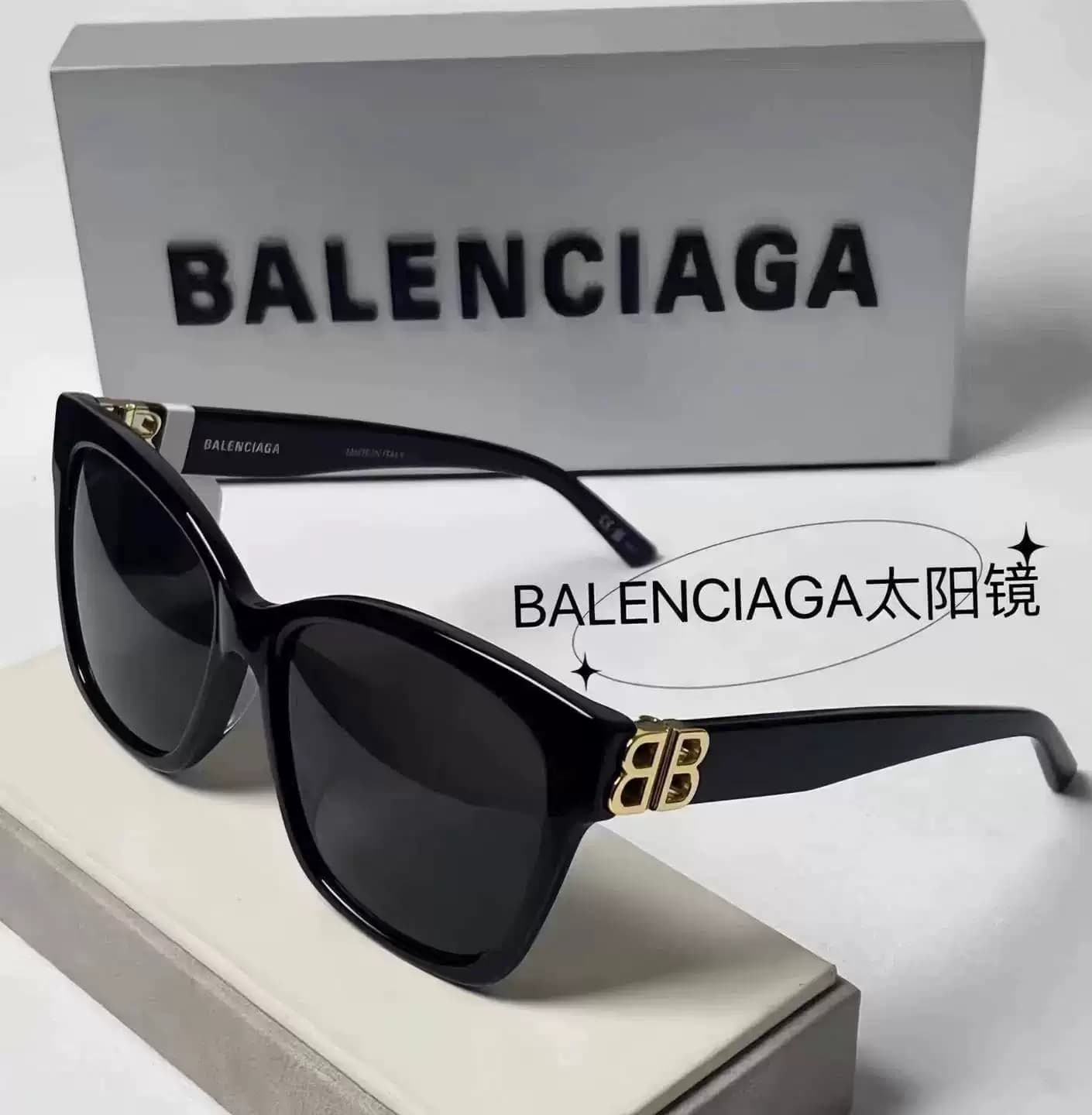 BALENCIAGA Balenciaga BB0102