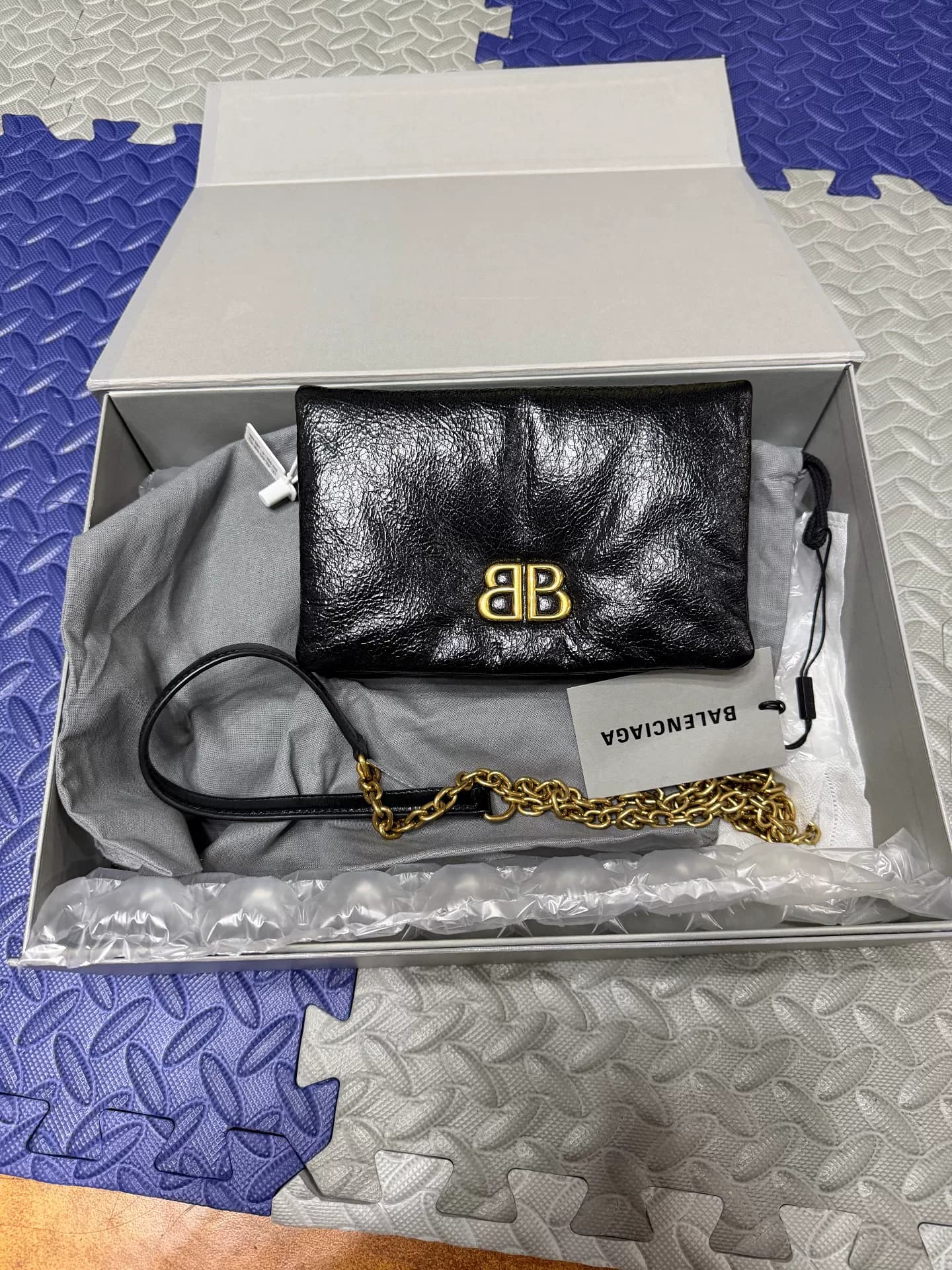 Сумка на цепочке из черного золота Balenciaga Balenciaga Monaco