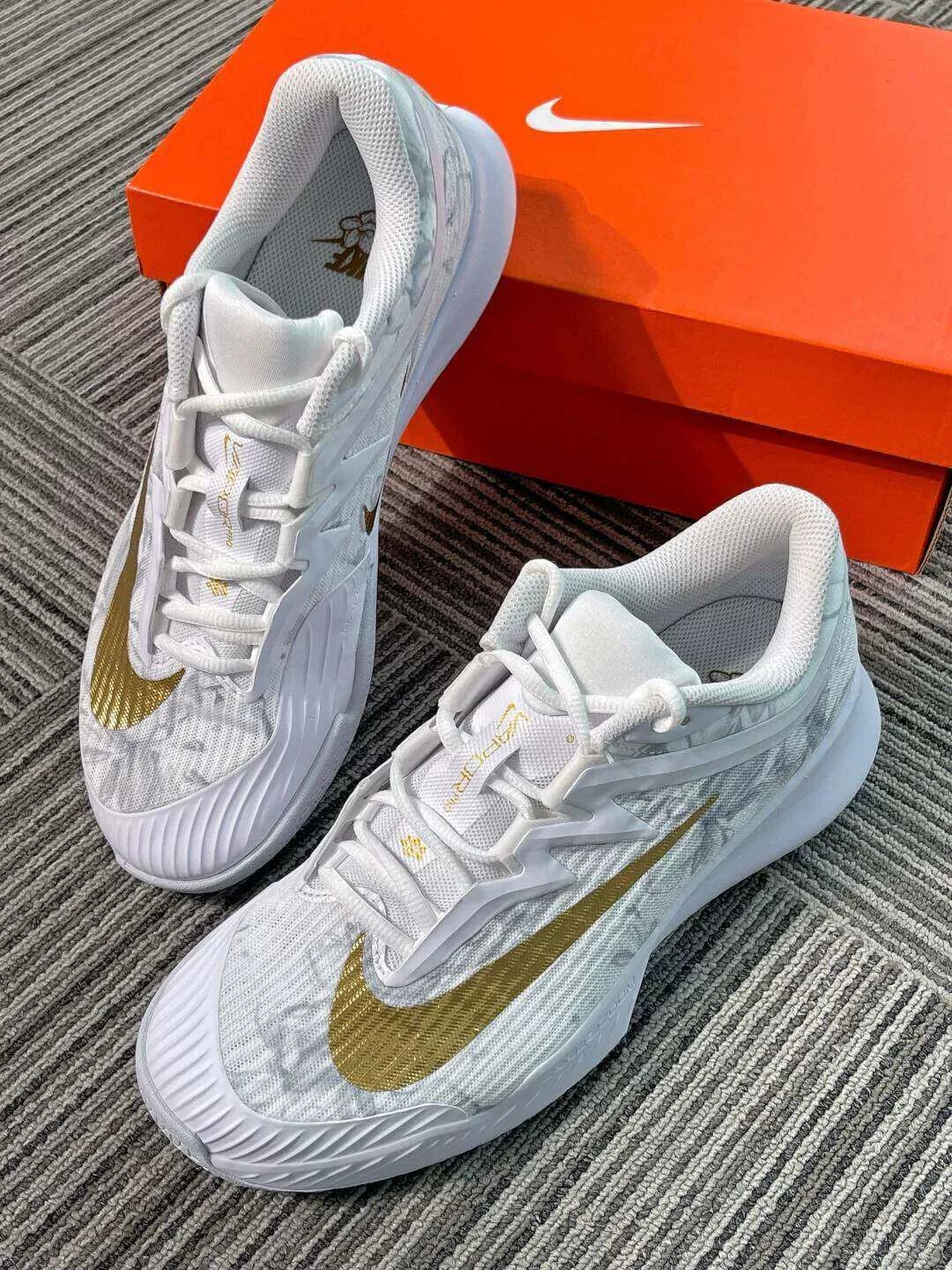 Натуральная дышащая сетка для занятий спортом и отдыха Nike Vapor Pro 3 с глубоким вырезом